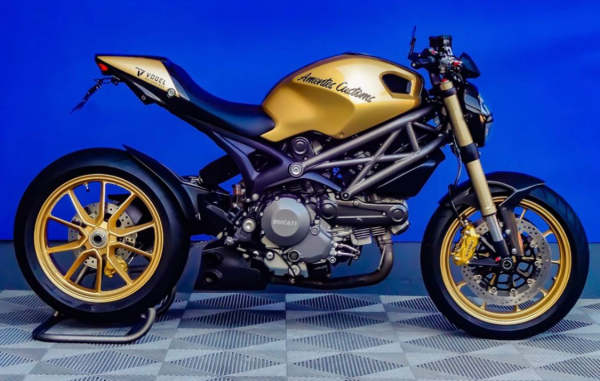 I) Ducati Monster 1100 evo