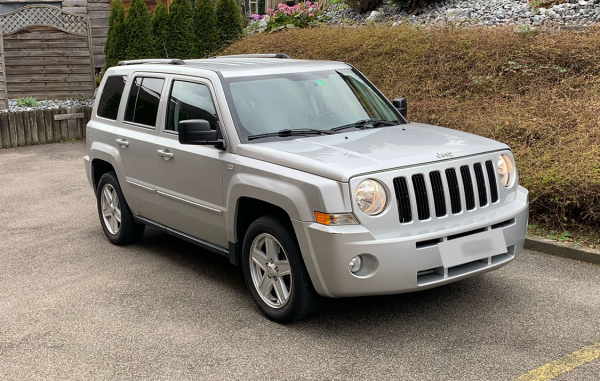 B) JEEP Patriot 2.4